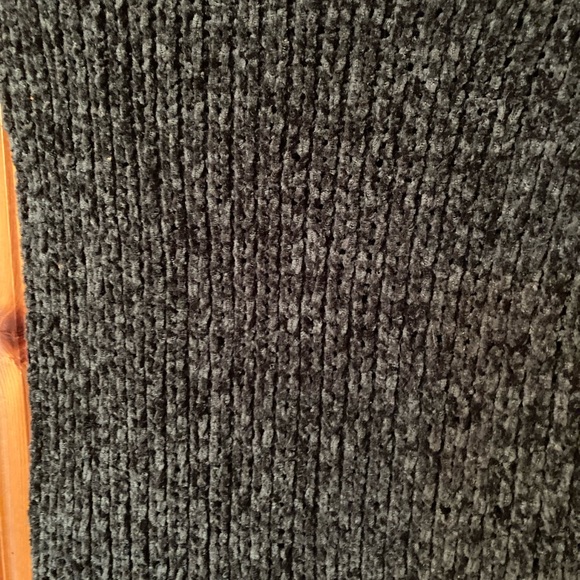 Size Large Womens scarf very soft - Picture 2 of 2